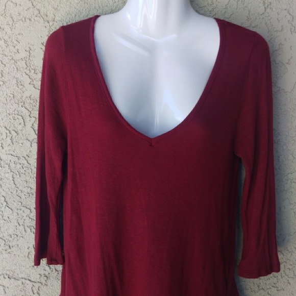 Pleione burgundy/red chiffon back/hem blouse - Picture 2 of 8